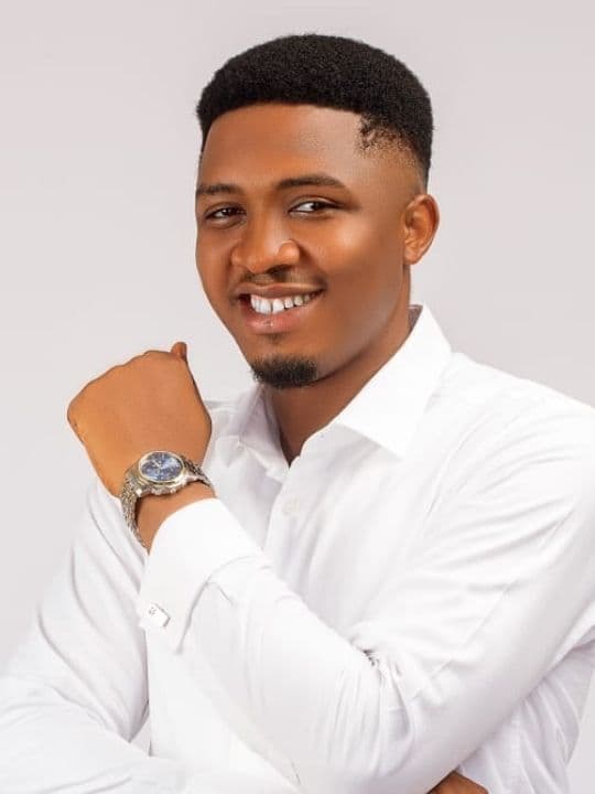 Praise AMONYE